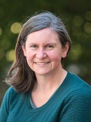 Dr Kelly Cosgrove