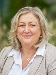 Ms Susan Frost