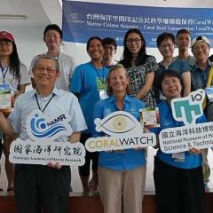 Diana (front centre) with CoralWatch Taiwan workshop participants
