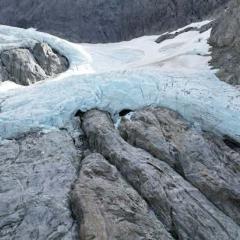 Ice shelf